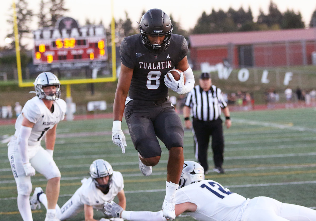 a Tualatin Wilsonville football Oregon September 15 2023 Dan Brood 22